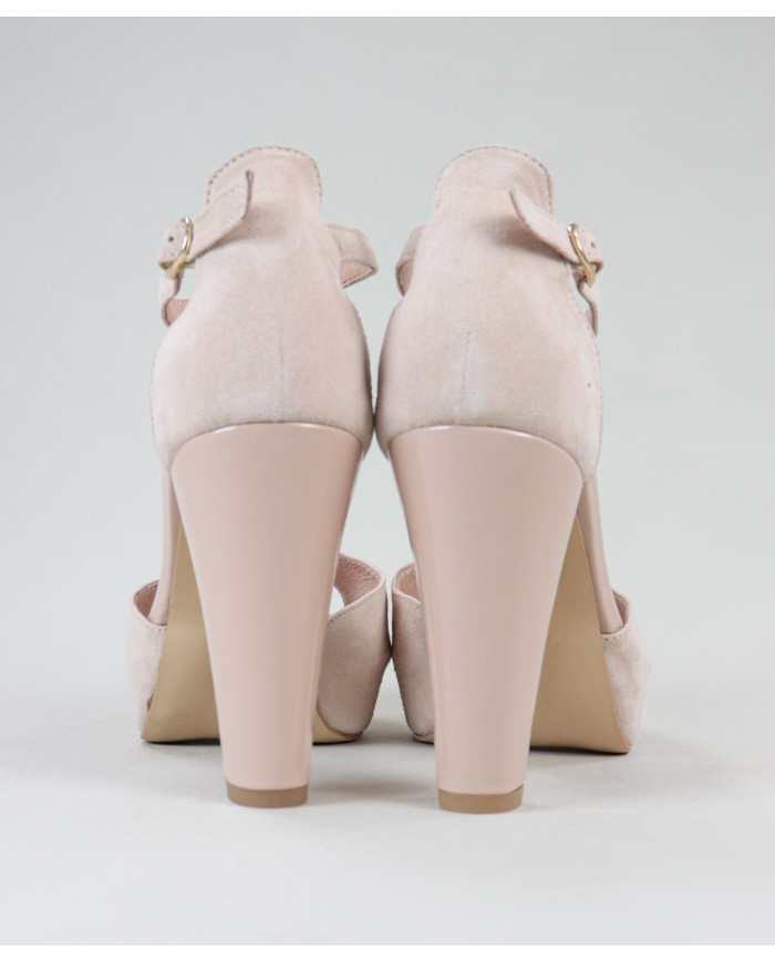 Nude de Senhora Ginova Elegant Sandals