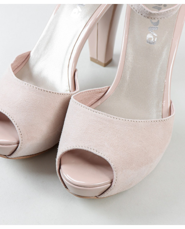 Lady Ginova Elegant Sandals