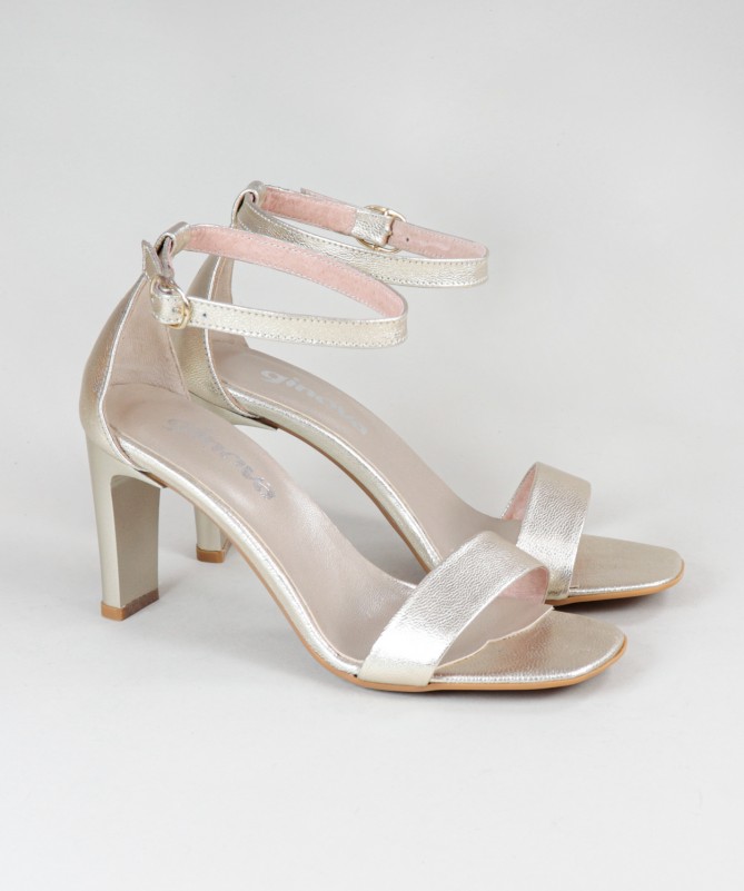 Sandálias Douradas de Senhora Ginova Elegantes