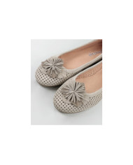 Sabrinas Taupe de Senhora Ginova Perforated