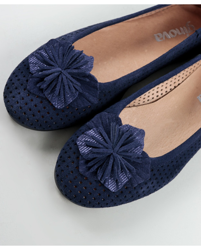 Sabrinas Azuis de Senhora Ginova Perfuradas