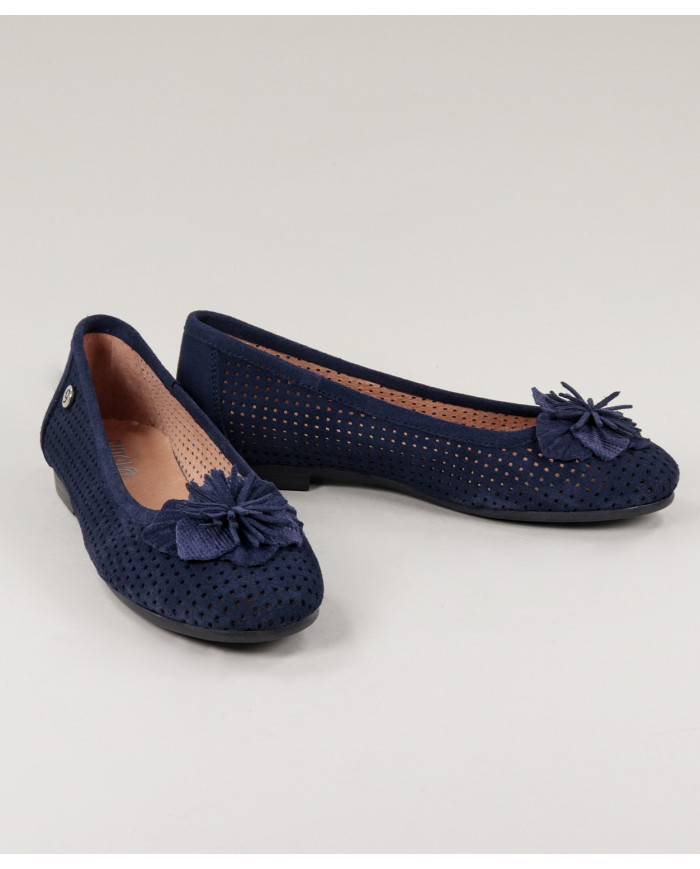 Sabrinas Azuis de Senhora Ginova Perfuradas