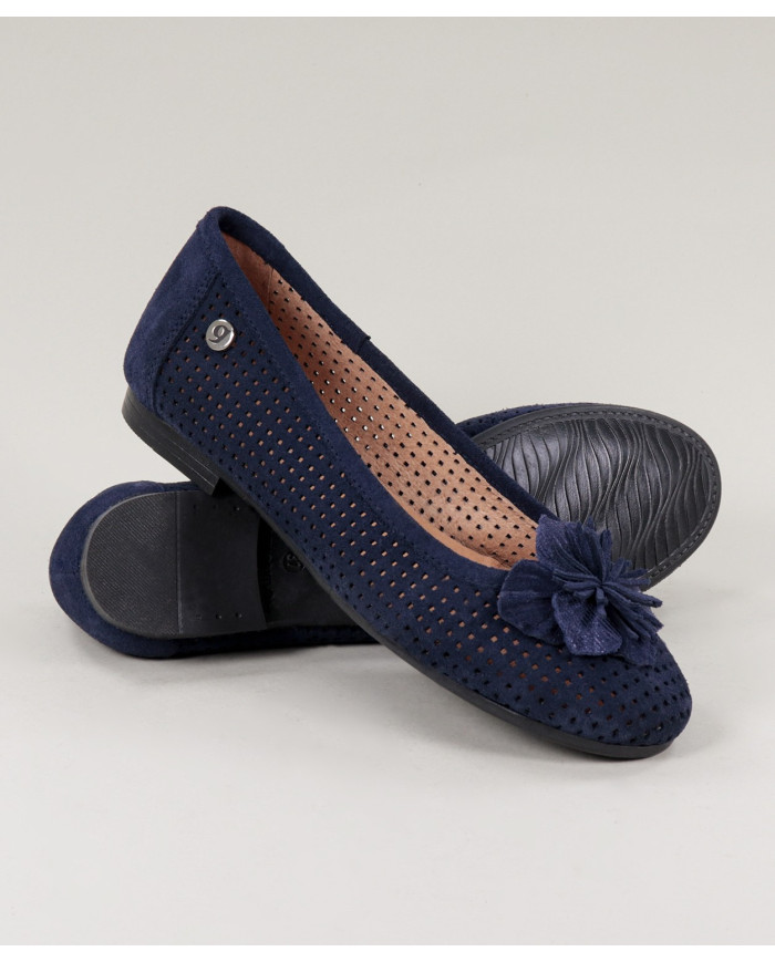 Sabrinas Azuis de Senhora Ginova Perfuradas