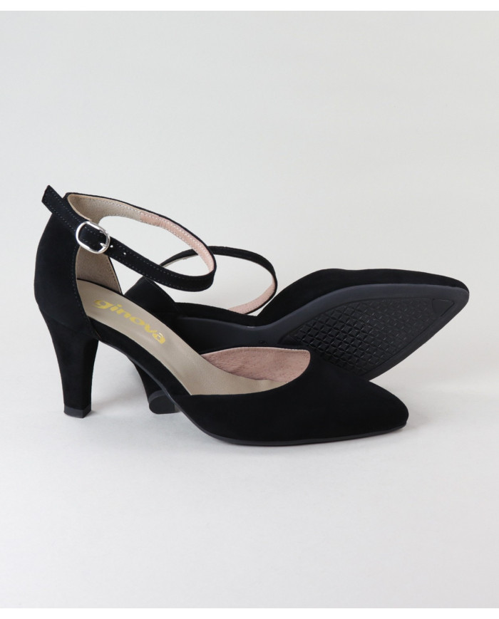 Black Shoes of Lady Ginova Elegant