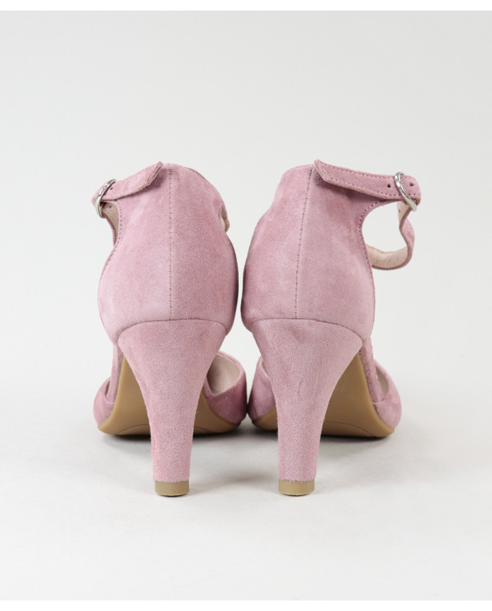 Pink Shoes of Lady Ginova Elegant