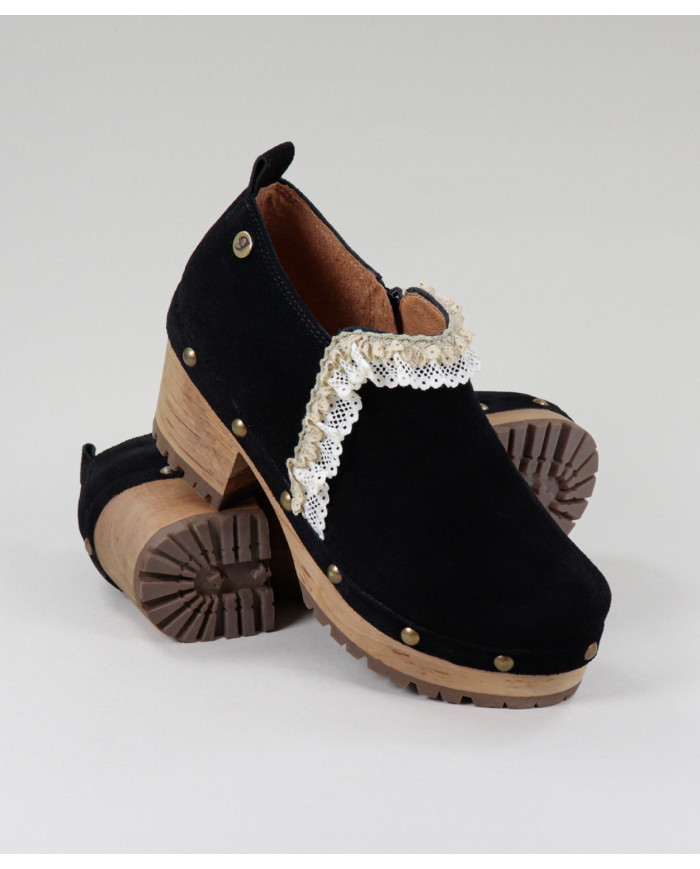 Ladies' Ginova Black Socks with Lace