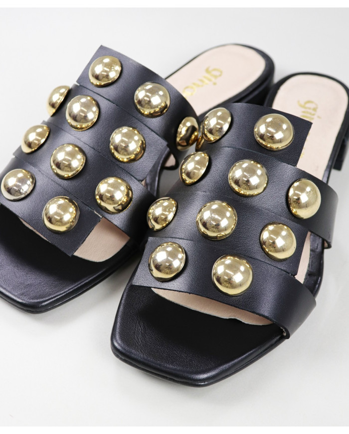 Ms. Ginova Slippers with Tachas