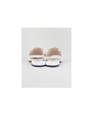 Ms. Ginova Slippers with Tachas