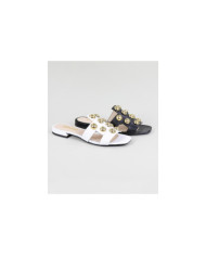 Ms. Ginova Slippers with Tachas