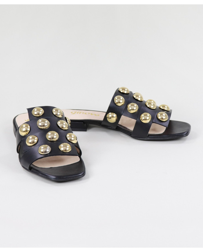 Ms. Ginova Slippers with Tachas