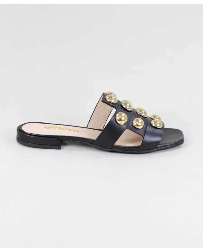 Ms. Ginova Slippers with Tachas