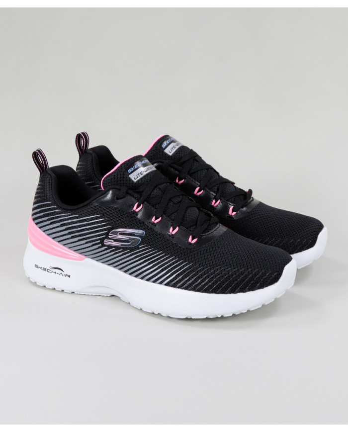 Black Skechers Luminosity shoes
