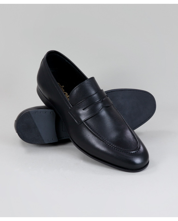 Ginova Classics of Man Moccasins