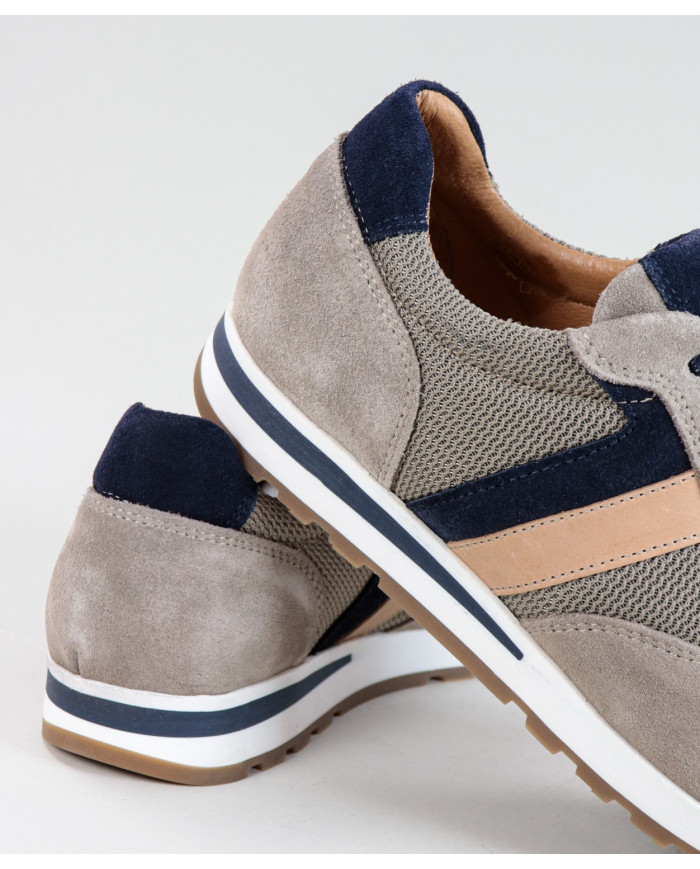 Wholesalers Man Taupe Trainers