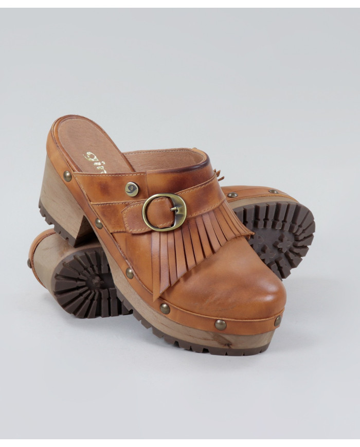 Lady's Socks with Orange in Pele Ginova