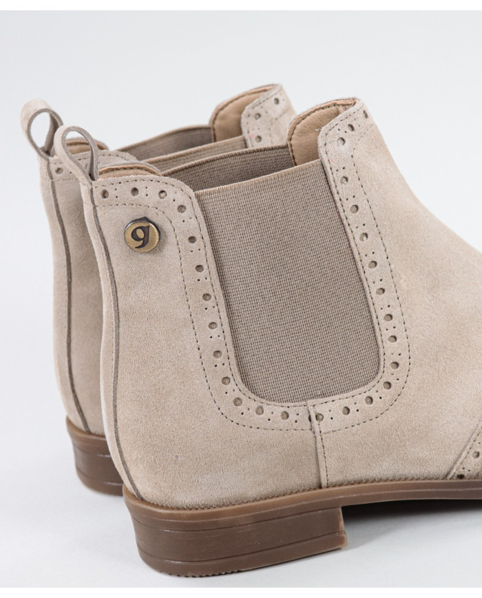 Botas de Madonna Ginova con Elastics en los Laterales