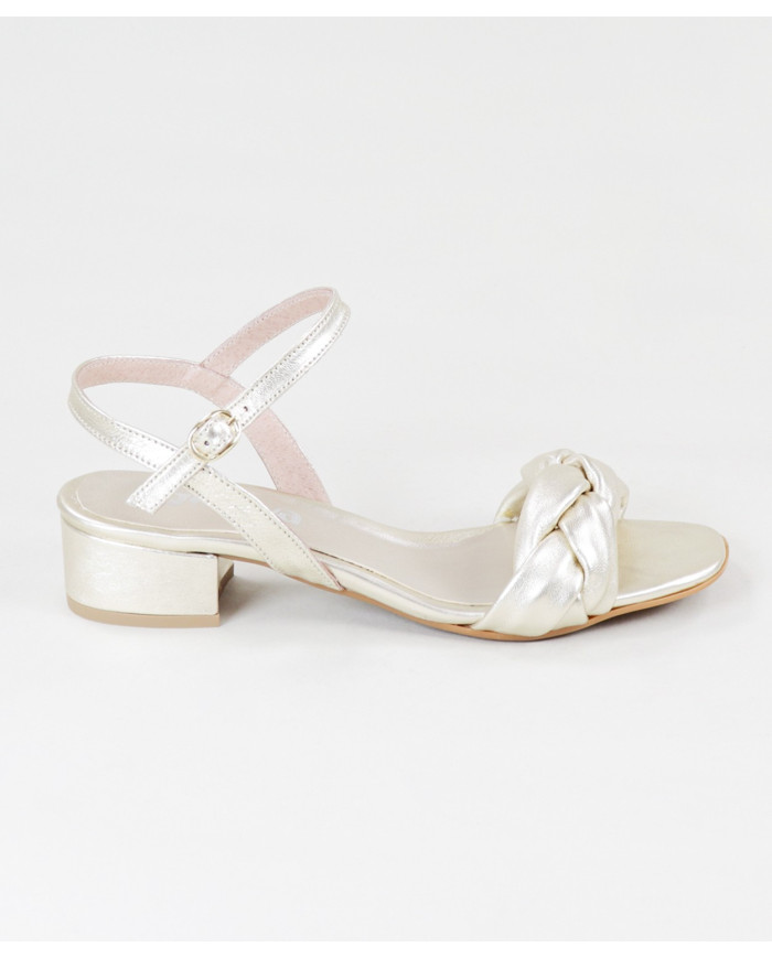 Sandals by Senhora Ginova with Tira Incoming