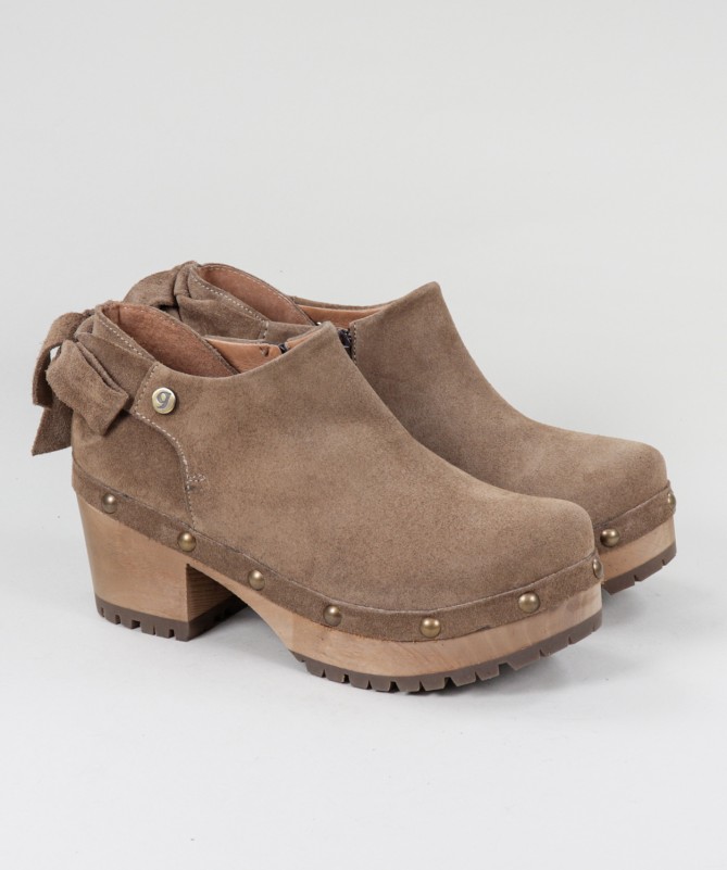 Botins Taupe de Senhora Ginova com Laço Atrás