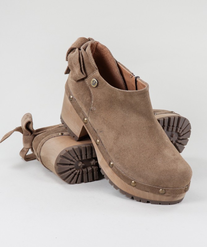 Botins Taupe de Senhora Ginova com Laço Atrás