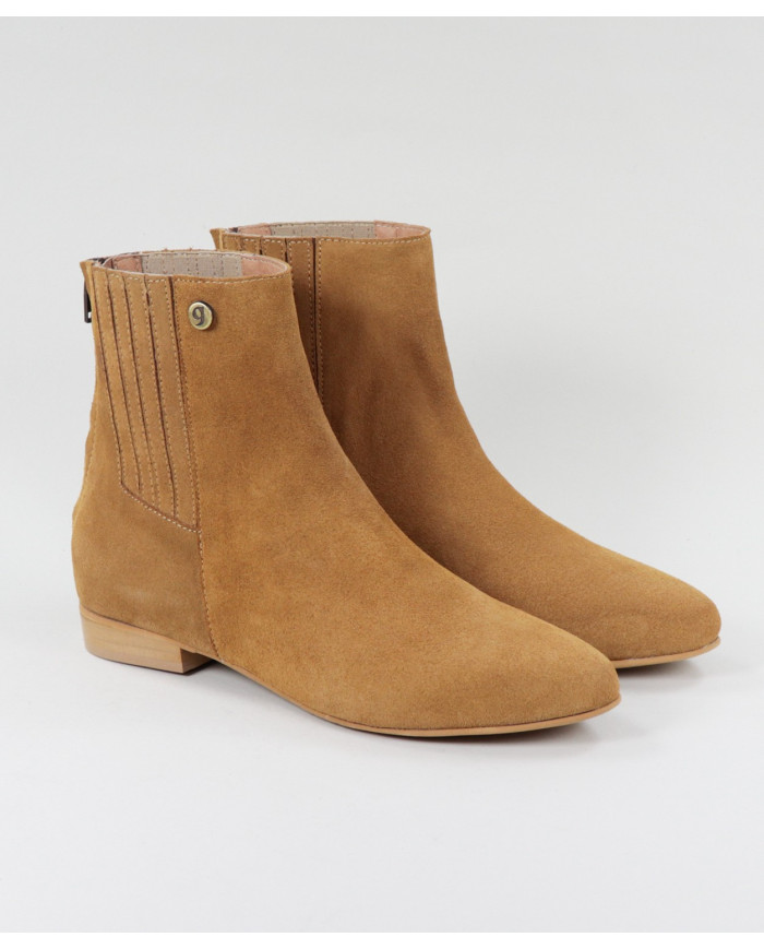 Maria Ginova Botas con Fecho Volver