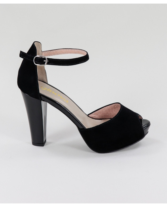 Pretas de Senhora Ginova Elegant Sandals