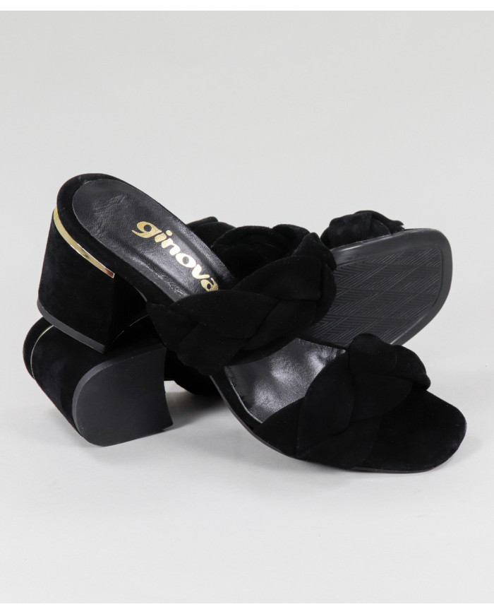 Black Sandals of Lady Ginova of Two Strips