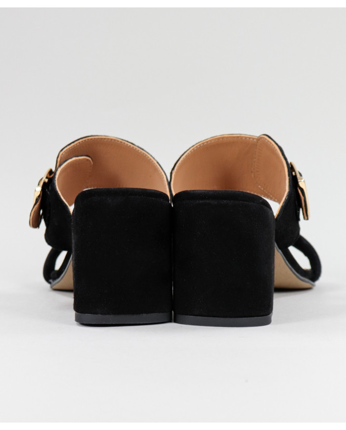 Lady Ginova Black Sandals with Adjustable Strip