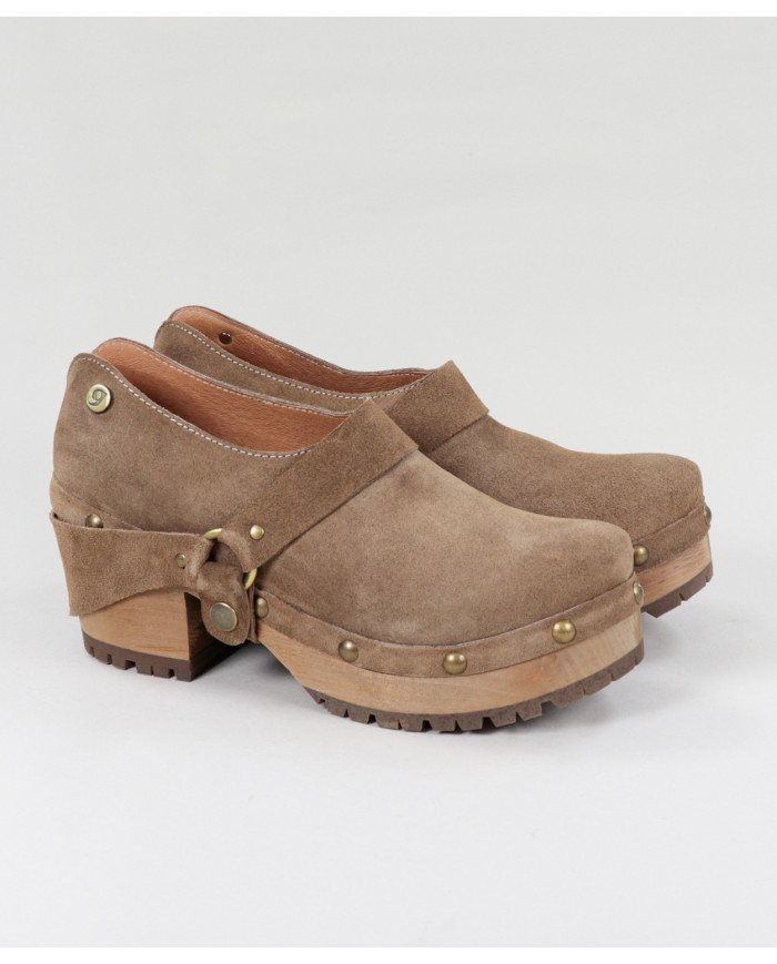 Mistress Ginova Buttons with Removable Strip