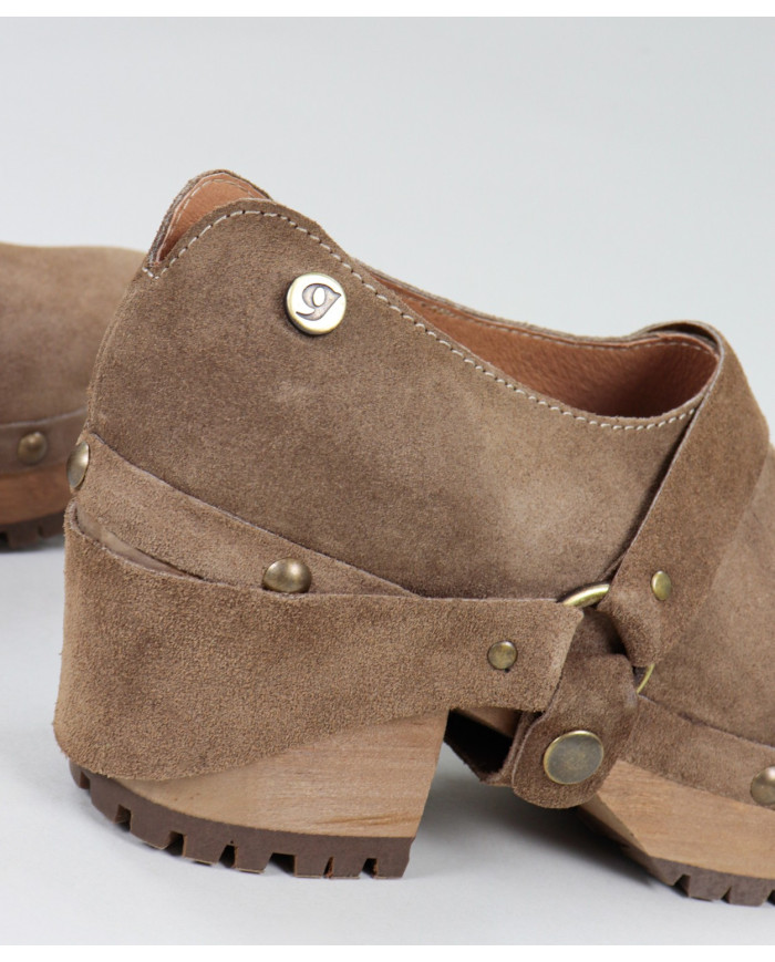 Dame Ginova Taupe Boots with Removable Strip