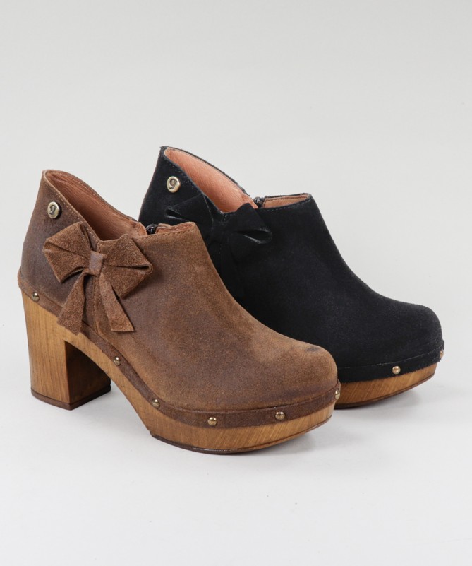 Botas de Mulher Ginova com Laço