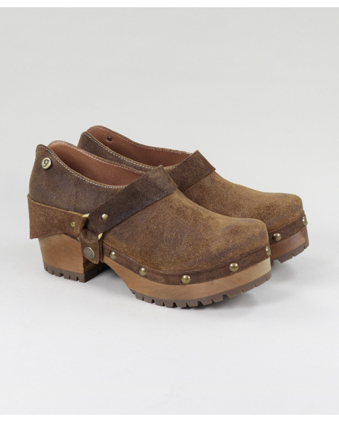 Camel Boots of Lady Ginova with Removable Strip