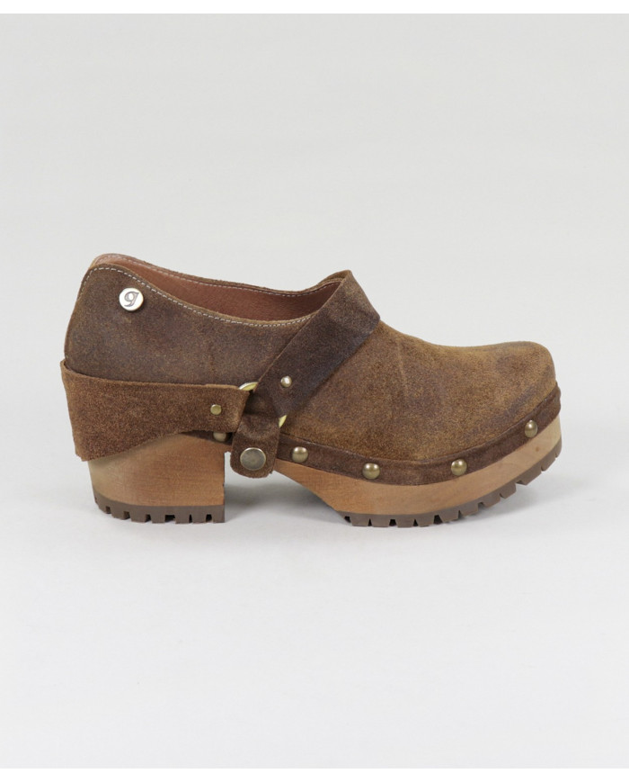 Camel Boots of Lady Ginova with Removable Strip