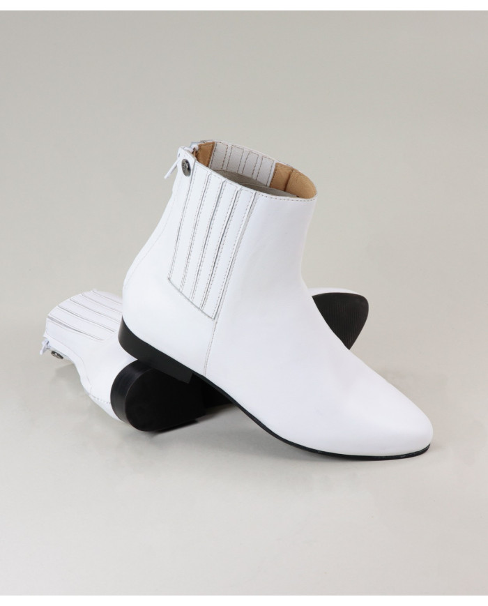 Maria Ginova Botas con Fecho Volver