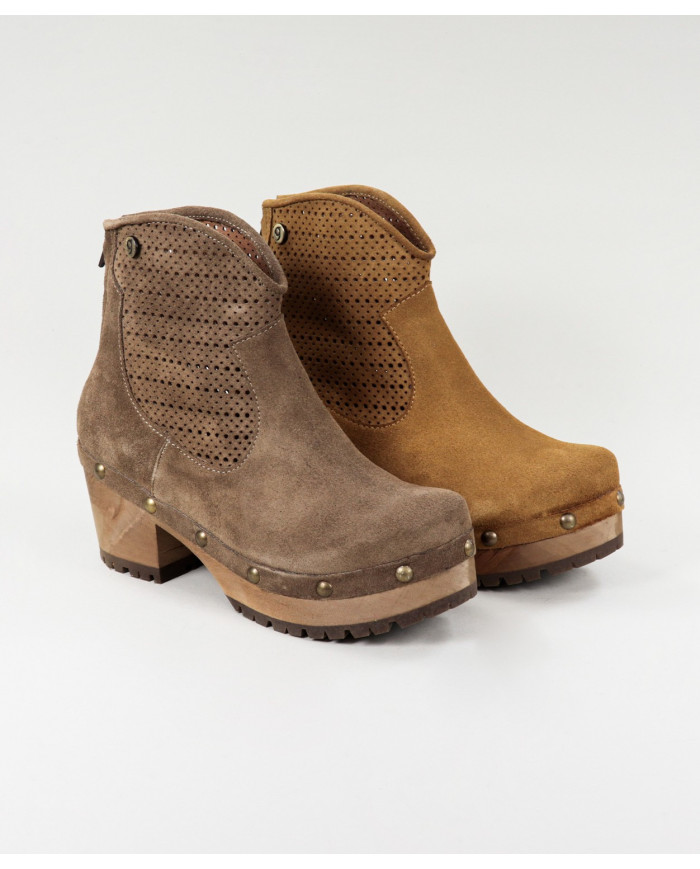 Botas de Senhora Ginova Perforated with Wood Sole