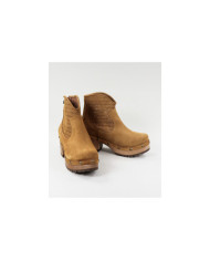 Botas de Senhora Ginova Perforated with Wood Sole