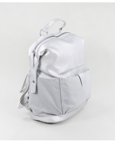 Mochila Prateada de Senhora com Bolsos Exteriores