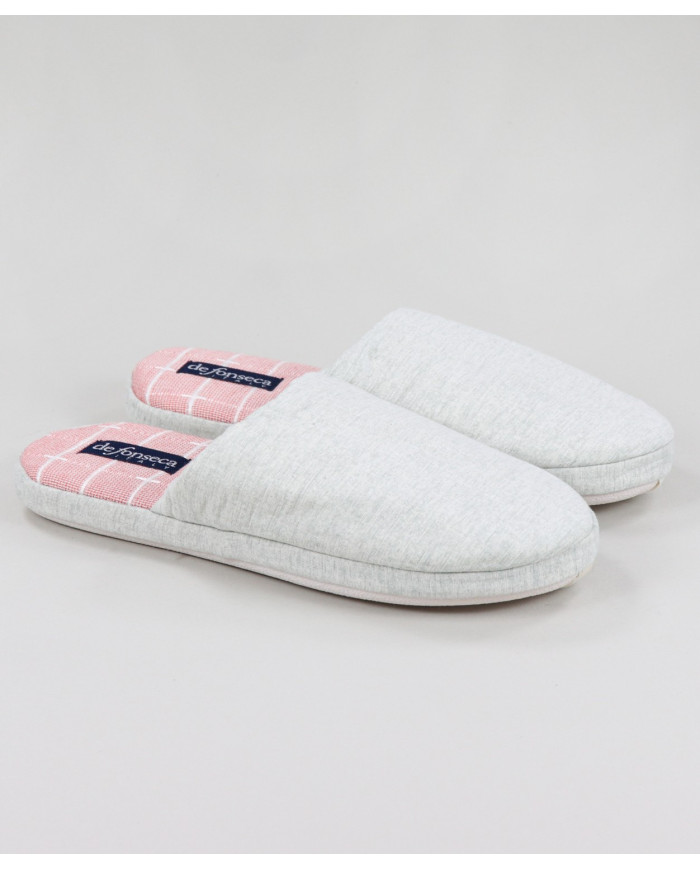 Women's Gray Room Slippers to Squares