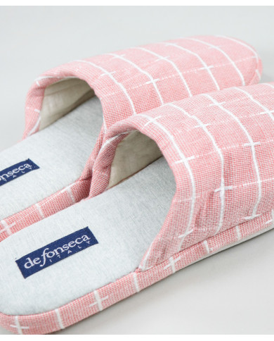 Ladies Pink Bedroom Slippers