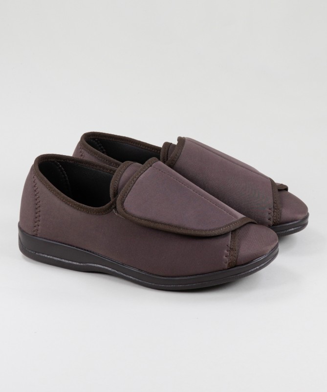 Comfort Shoes for Ladies with Wide Opening Velcro