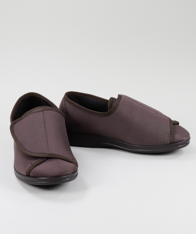 Comfort Shoes for Ladies with Wide Opening Velcro