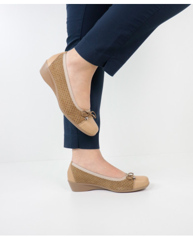 Women's Sabrinas Ginova Perforated with lace