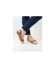 Sabrinas Ginova with Lace and Oranges