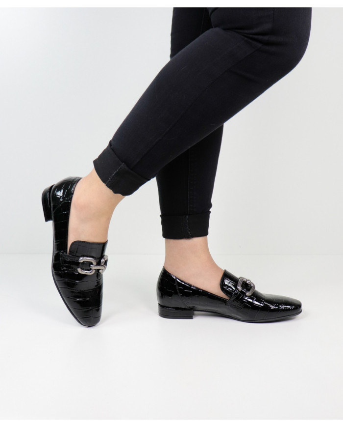 Sapatos Rasos Ginova Com Aplique Metálico