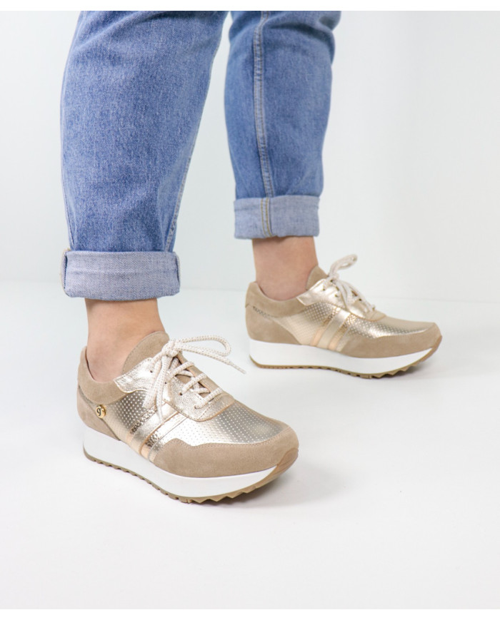 Mujeres de Mayoristas Ginova