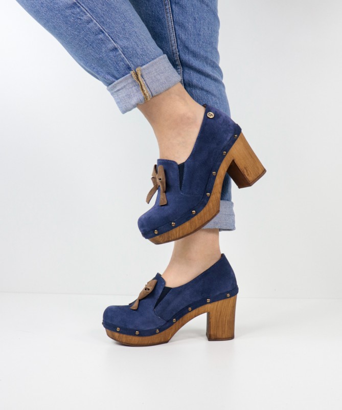 Sapatos Azuis de Senhora Ginova com Laço