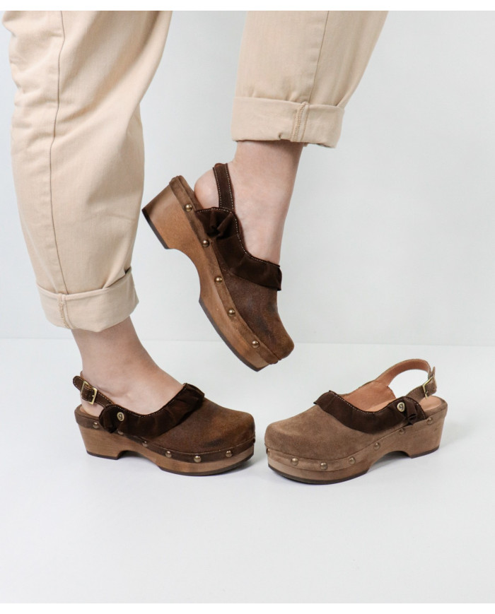 Ginova Women's Socks with Wood Sole