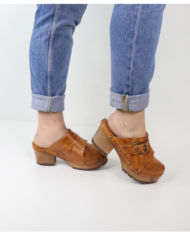 Lady's Socks with Orange in Pele Ginova