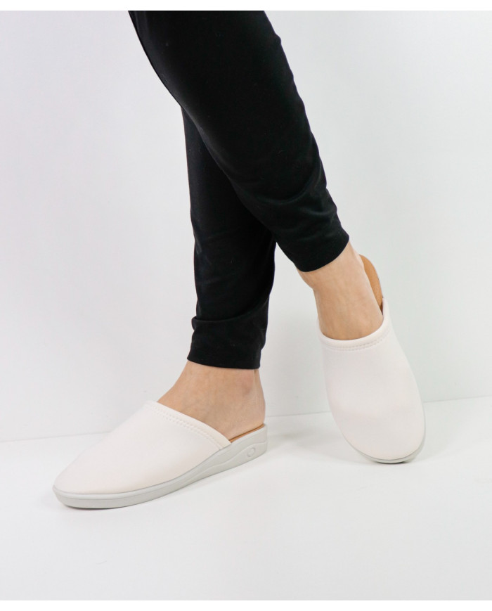 White Comfort Ginova Slippers in Lycra