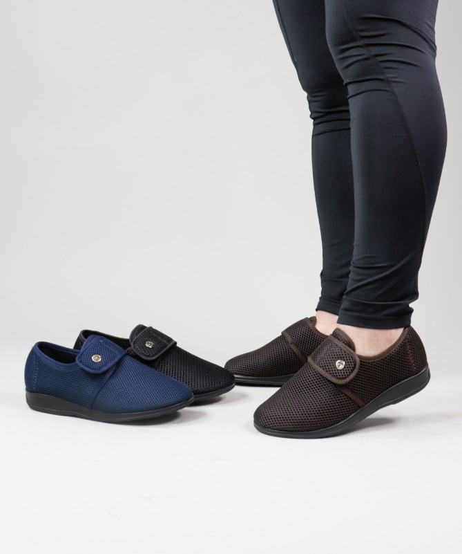 Ginova Comfort Shoes for Ladies in Breathable Fabric with Velcro