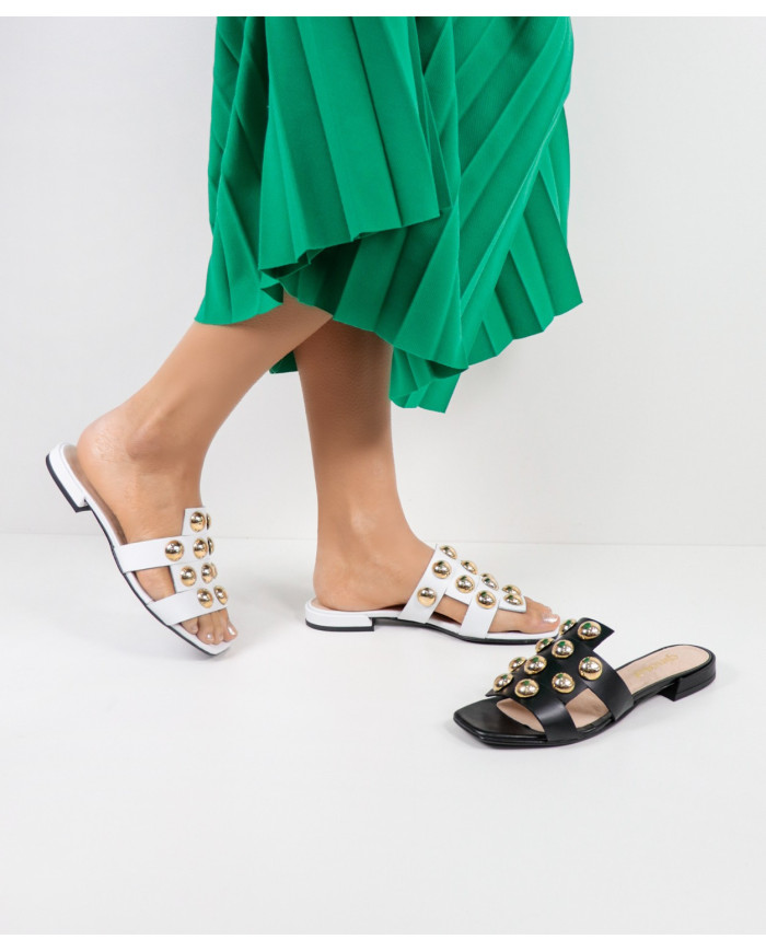 Ms. Ginova Slippers with Tachas